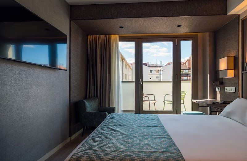 habitacion doble balcon catalonia gran via bilbao 02