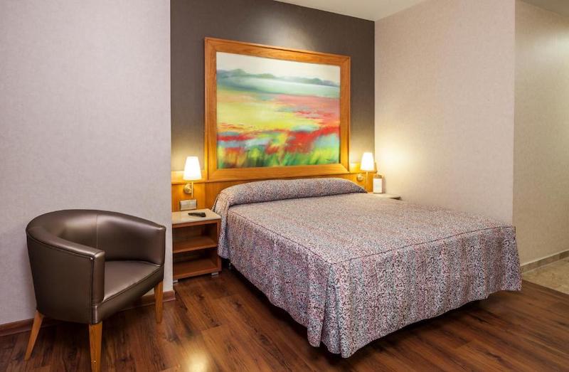 habitacion doble catalonia excelsior 01