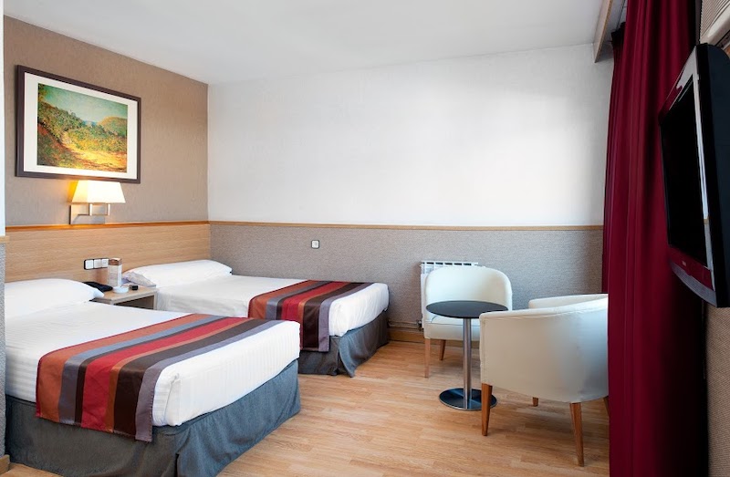 habitacion doble catalonia park guell 06