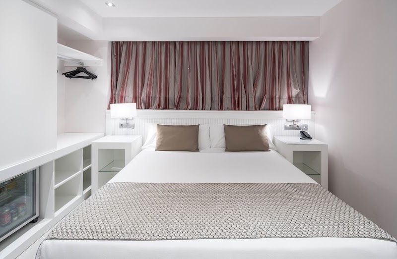 habitacion doble catalonia roma 03