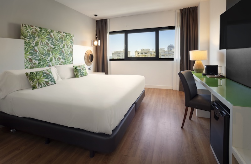 habitacion doble vista mar catalonia malaga 03