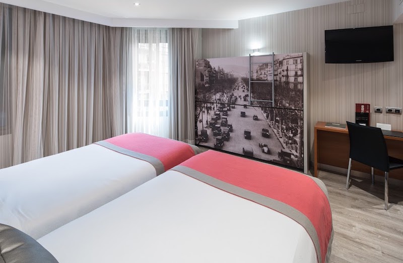 habitacion familiar catalonia barcelona 505 02