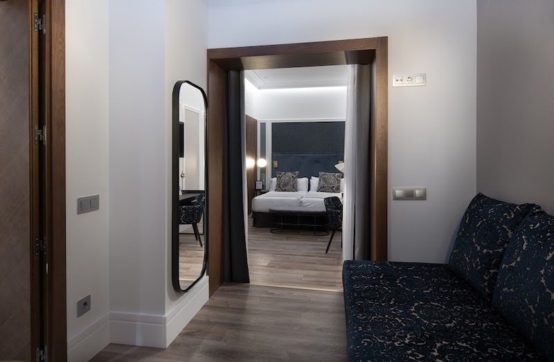 habitacion familiar catalonia plaza catalunya 02