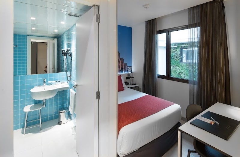 habitacion individual catalonia avinyo 01