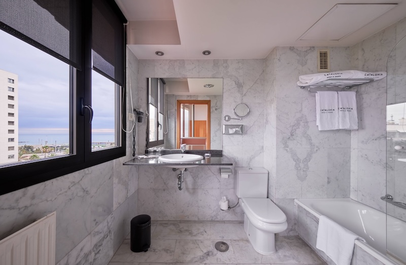 habitacion individual catalonia barcelona beach 06