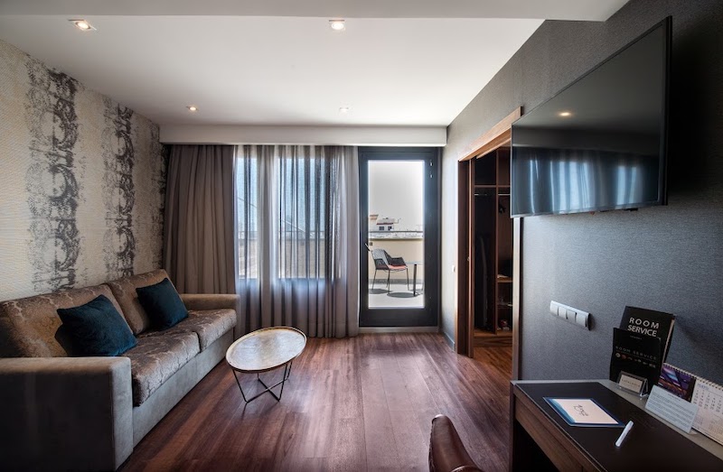 habitacion junior suite catalonia plaza catalunya 03