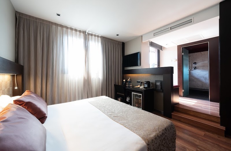 habitacion junior suite catalonia port 05