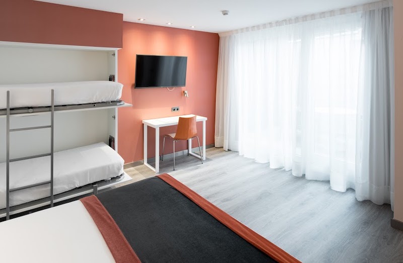 habitacion premium familiar catalonia mikado 03