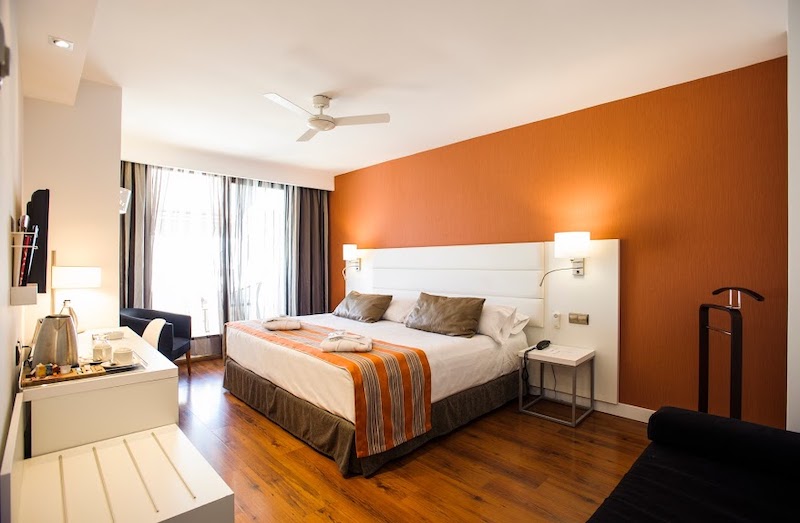 habitacion premium terrace catalonia floridablanca 02