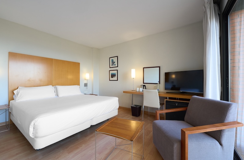 habitacion superior balcon catalonia barcelona beach 04