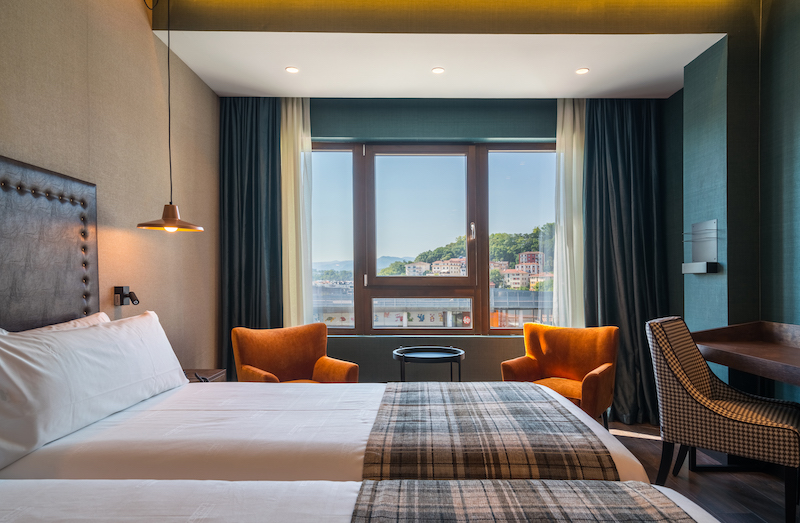 habitacion triple catalonia donosti 02