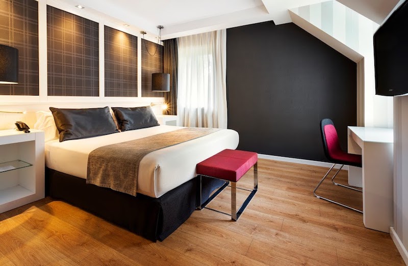 catalonia amsterdam doble 03