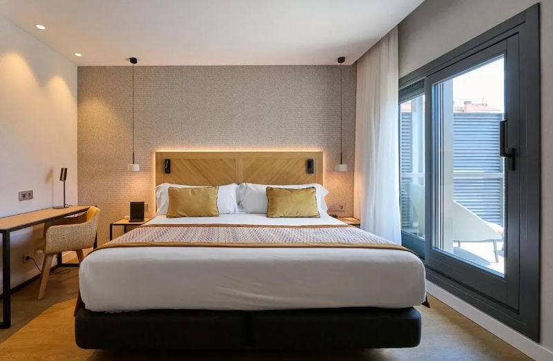 habitacion deluxe terraza privada catalonia eixample 07