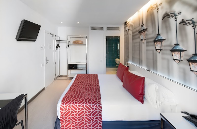 habitacion doble catalonia avinyo 02