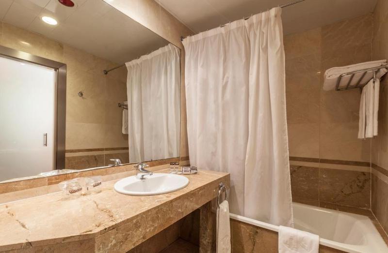 habitacion doble catalonia excelsior 04