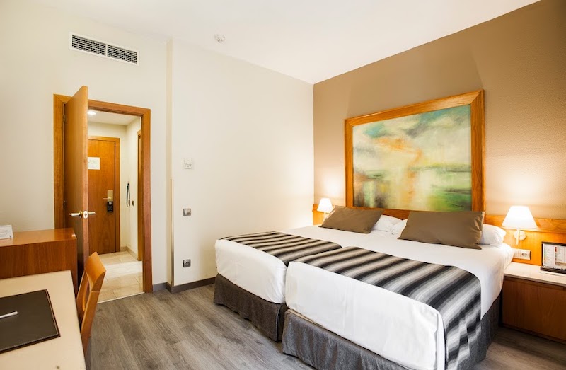 habitacion doble catalonia floridablanca 02