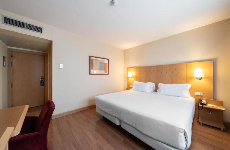 habitacion doble catalonia la maquinista 02