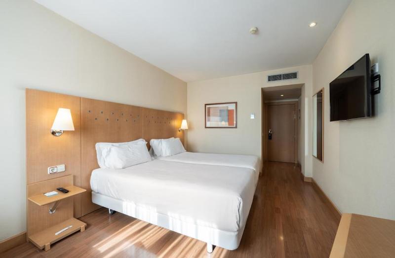 habitacion doble catalonia la maquinista 04