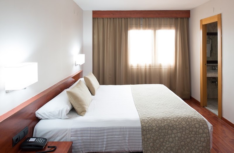 habitacion doble catalonia park putxet 03