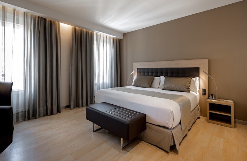 habitacion doble superior catalonia plaza mayor 01