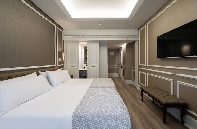 habitacion doble vista gran via catalonia passeig de gracia 02