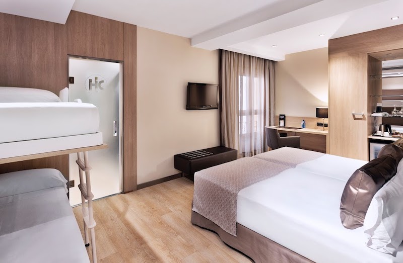 habitacion familiar catalonia atocha 01