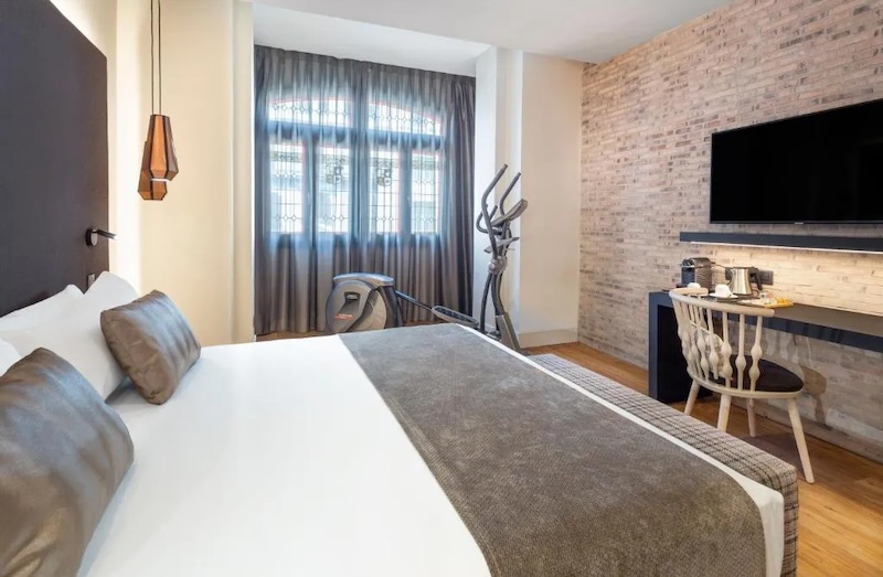 habitacion fitness catalonia gran via 01