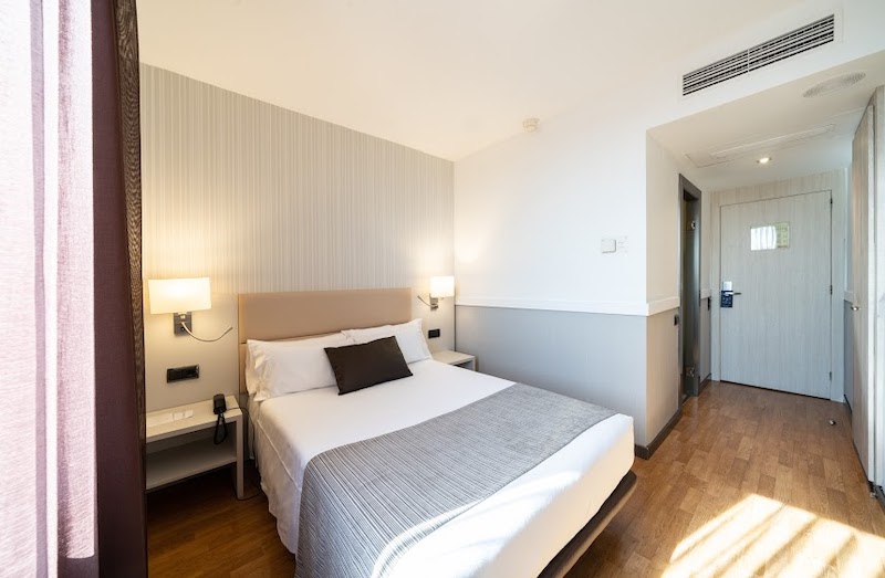 habitacion individual catalonia gran hotel verdi 03