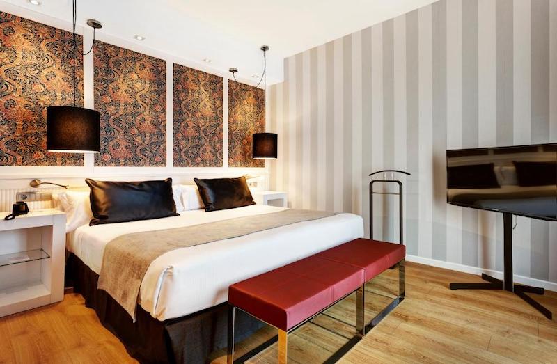 habitacion junior suite deluxe catalonia reina victoria 03