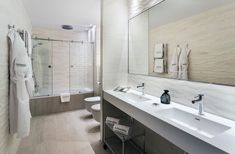 habitacion junior suite swimming pool catalonia ronda 04