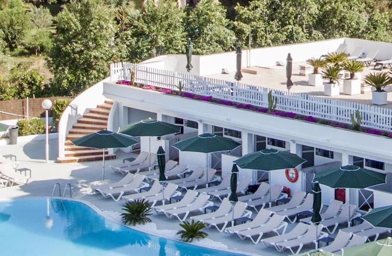 habitacion pool view catalonia del mar 02