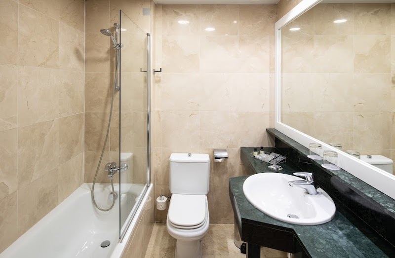 habitacion premium catalonia bristol 05