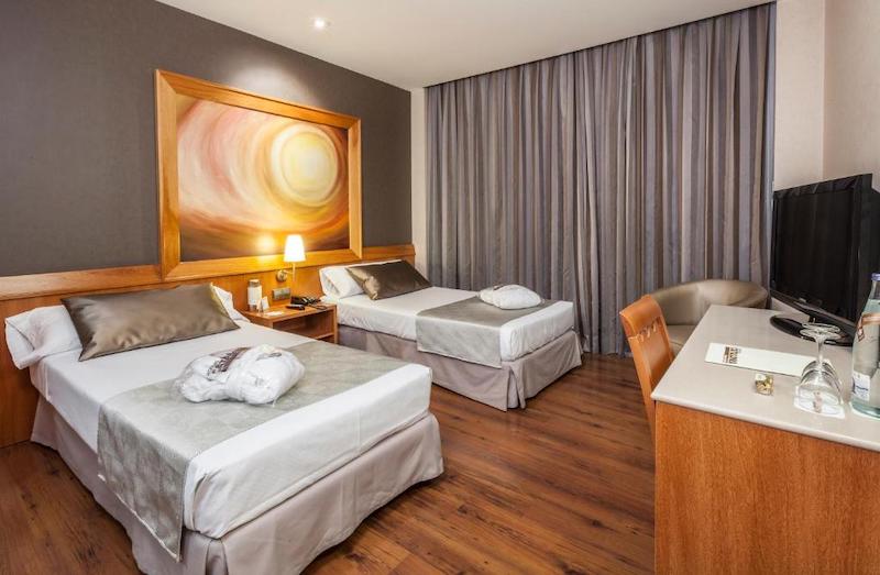 habitacion premium catalonia excelsior 03