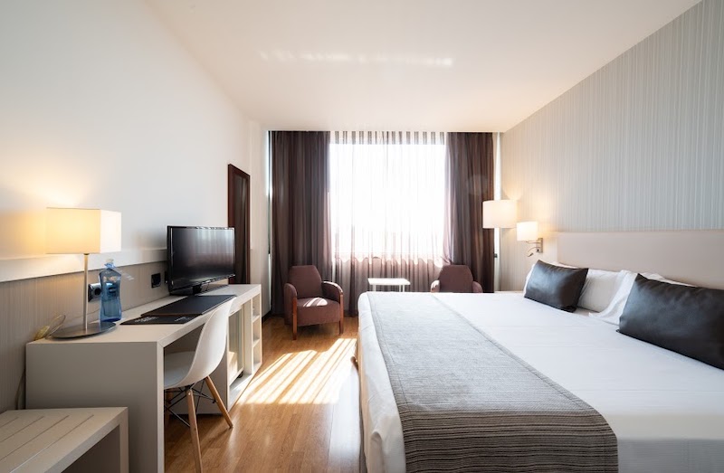 habitacion premium catalonia gran hotel verdi 03