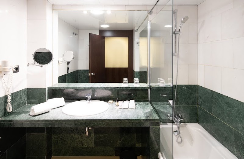 habitacion premium catalonia sagrada familia 05