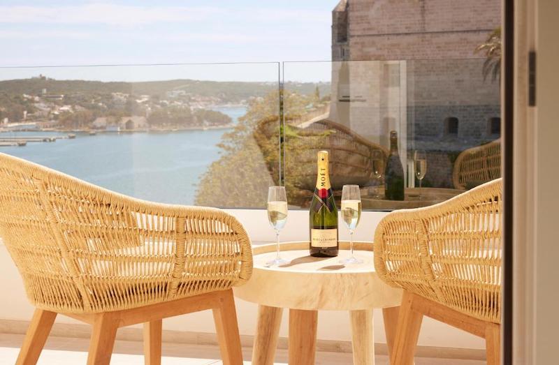 habitacion premium terrace catalonia mirador des port 04