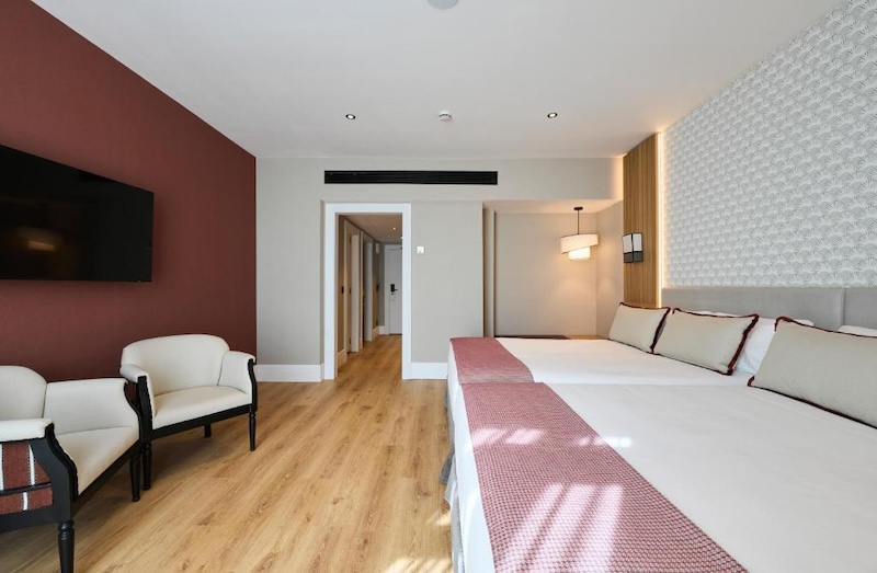 habitacion suite barcelona catalonia ramblas 03