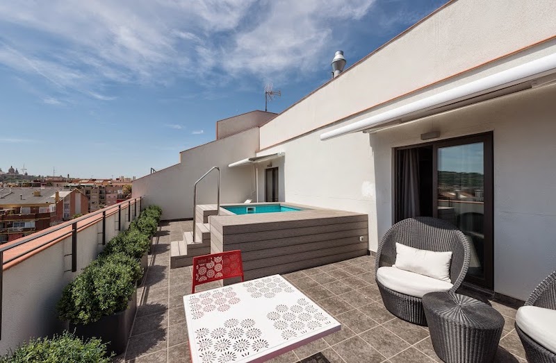 habitacion suite catalonia gran via bcn 02