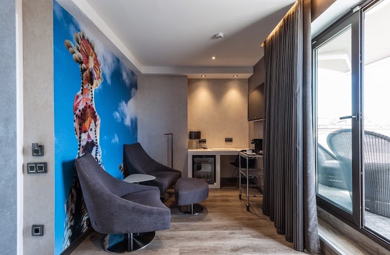 habitacion suite catalonia gran via bcn 05