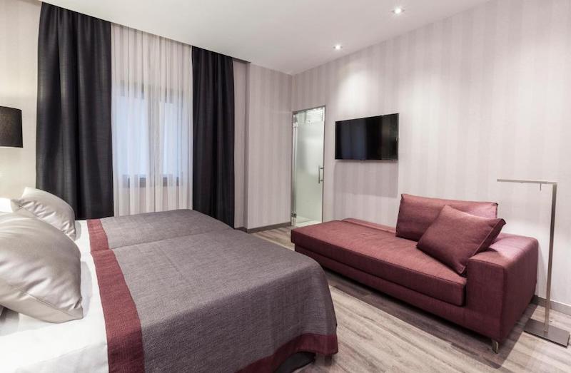 habitacion superior catalonia excelsior 05