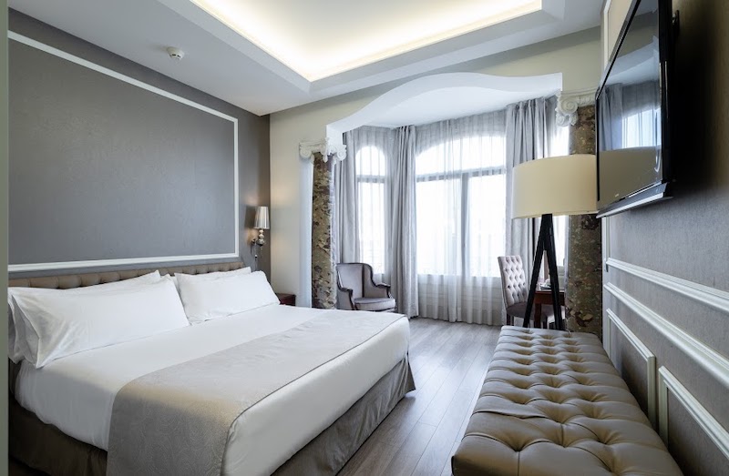 habitacion superior catalonia passeig de gracia 03