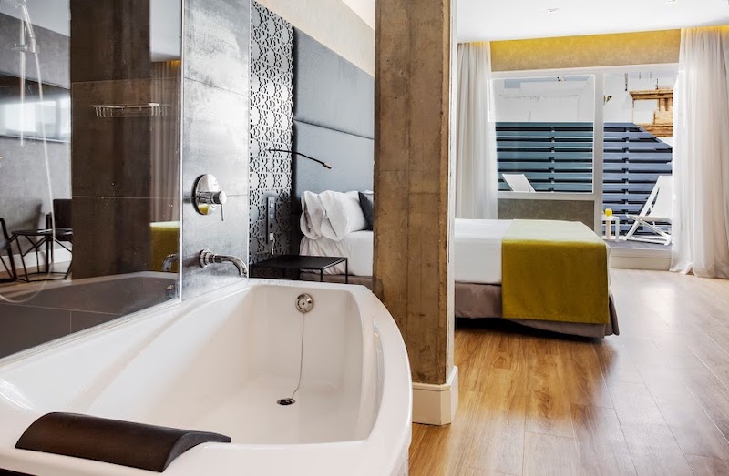 habitacion superior terrace catalonia giralda 04