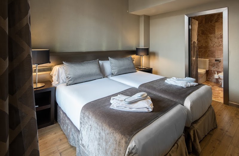 habitacion terrace catalonia portal del angel 01