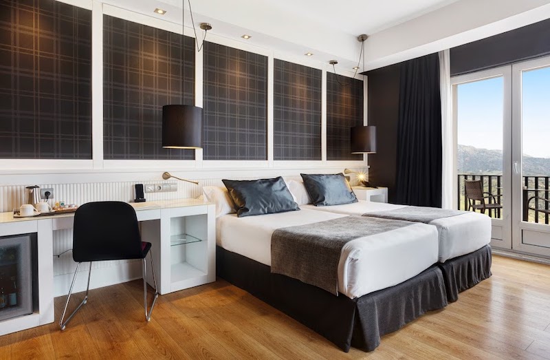 habitacion terraza vista tajo catalonia reina victoria 03