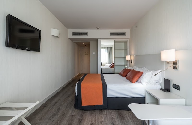 habitacion triple catalonia sabadell 02