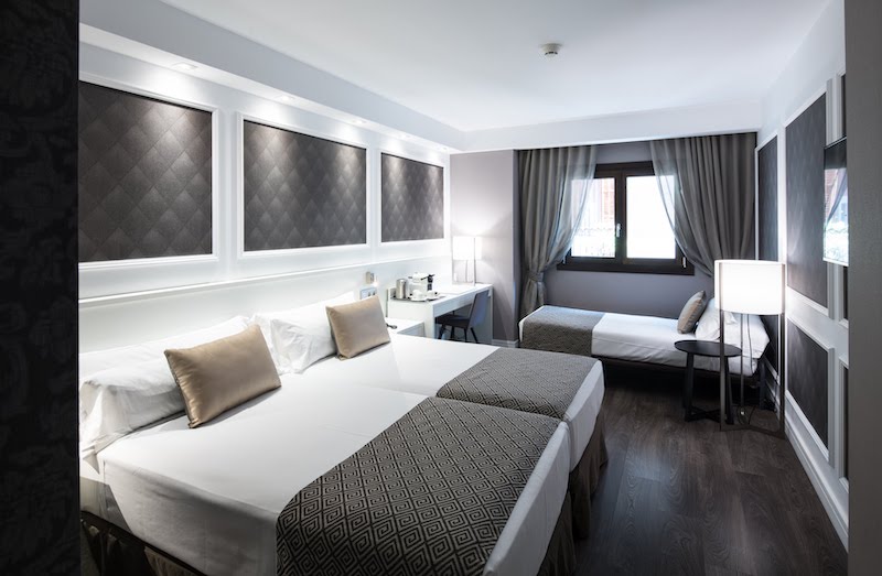 catalonia magdalenes triple 01