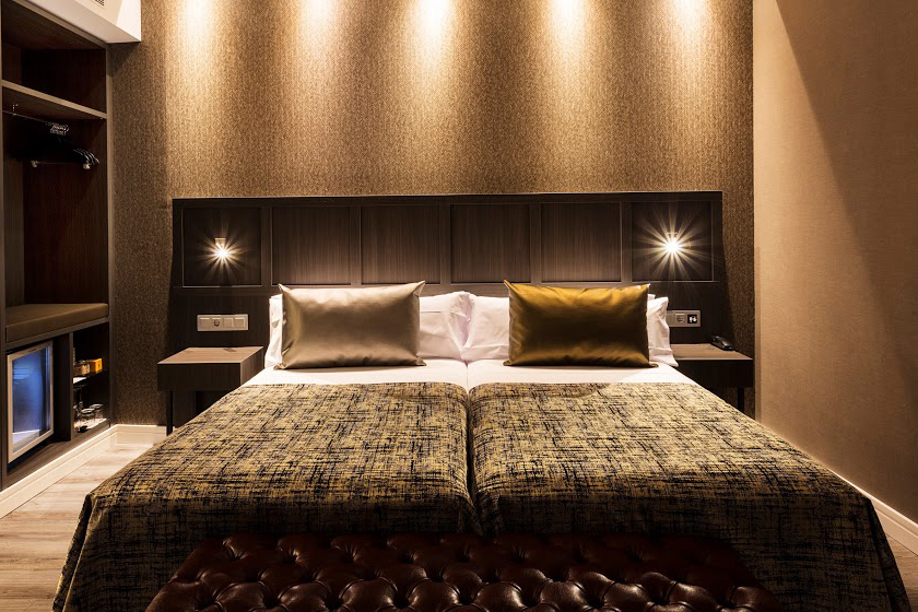 catalonia ronda hab triple deluxe 03