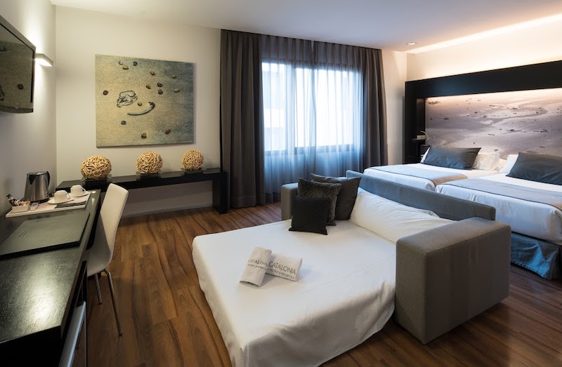 habitacion cuadruple catalonia catedral 01