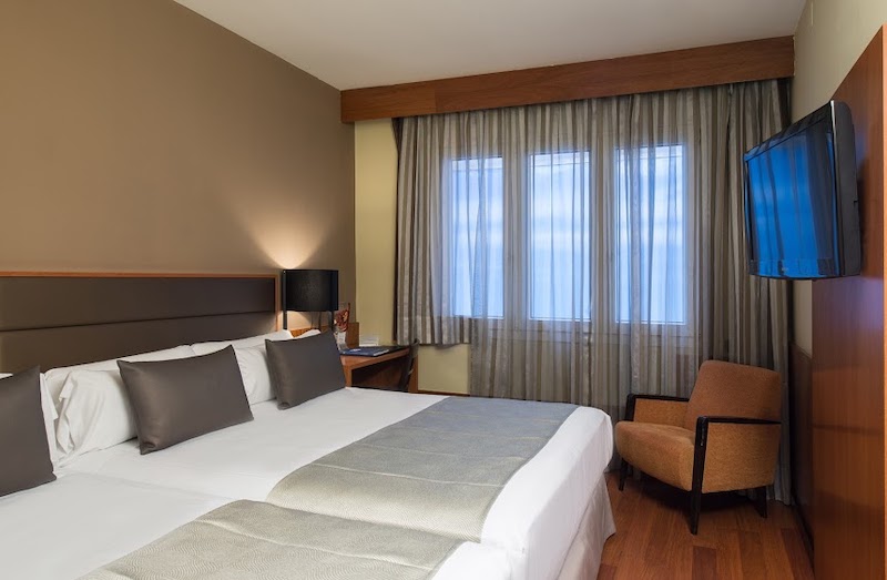 habitacion cuadruple catalonia diagonal centro 02