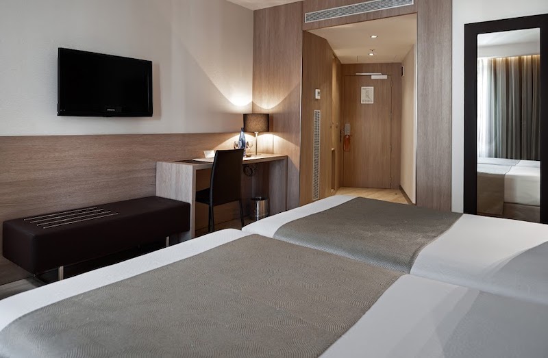 habitacion doble vista atocha catalonia plaza mayor 02